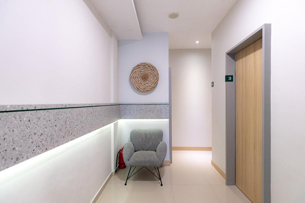 Urbanview Hotel R House Batam By Reddoorz المظهر الخارجي الصورة